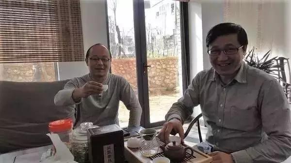 在中科院做主任的“摇滚博导”，跨界玩音乐竟成窦唯的吉他手