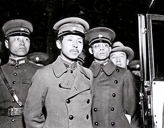 蒋介石临终遗言，道出自己不放张学良的原因，宋美龄听后潸然泪下