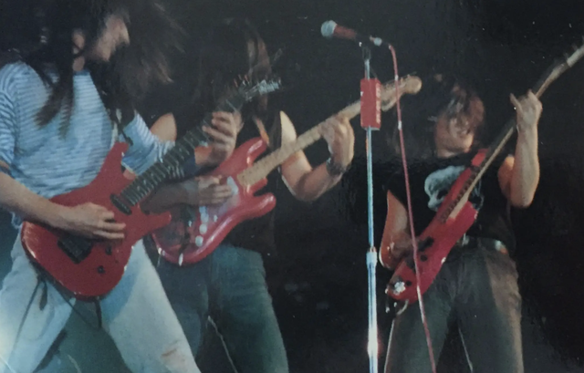 内地乐坛最猛的一群歌手，30年前震撼香港，如今你我却遗忘了他们