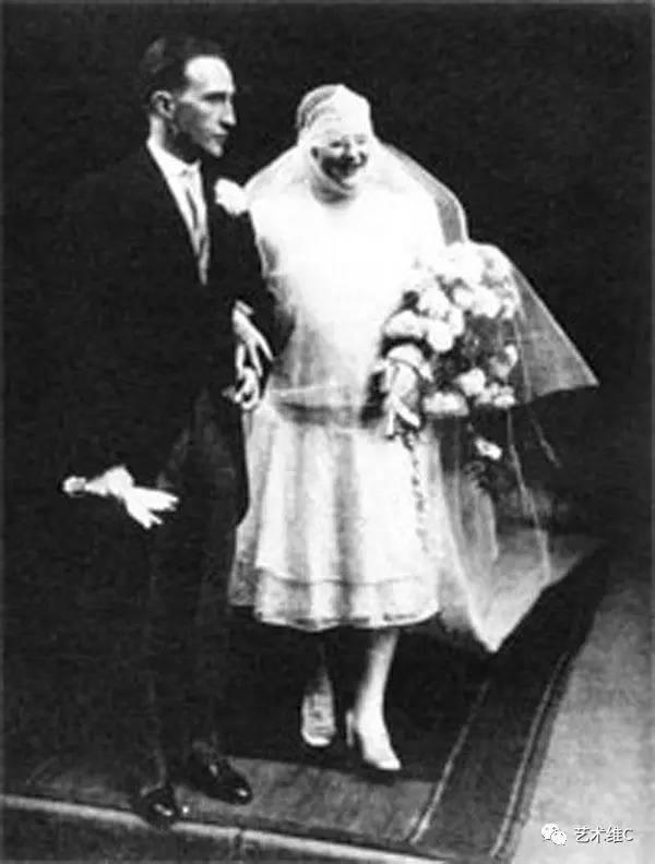 32090003a4c8e3545888