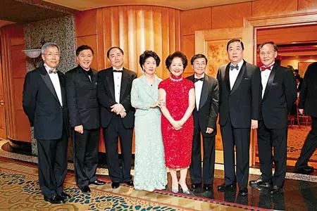 1525488370269cf26bf058c