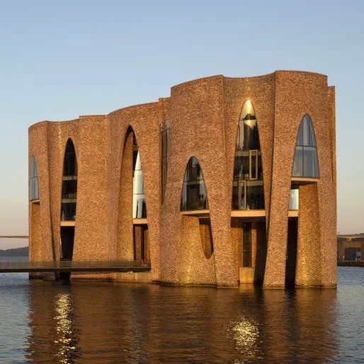 15302652731297400f250cb