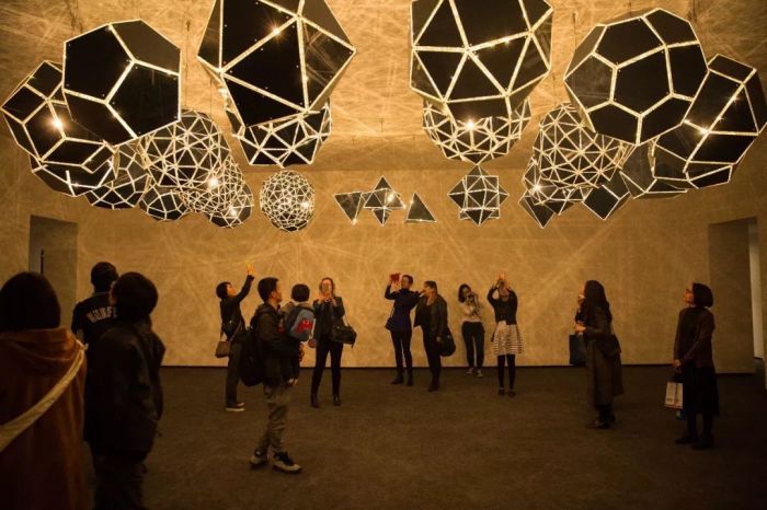 1530265284051cdfb45ab38