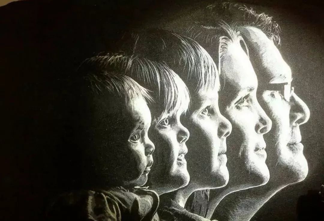 15299789114846923256557