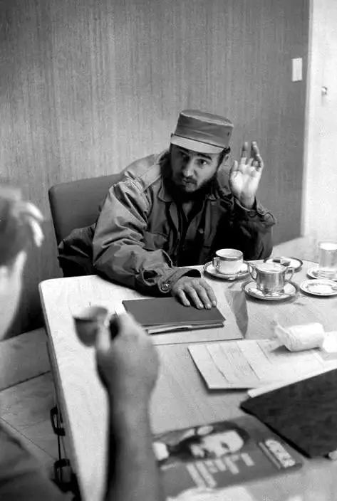 1524362027136d0cc53ad0e