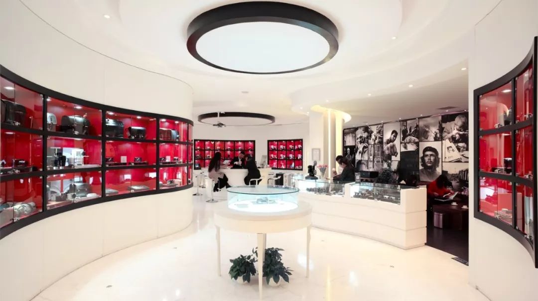 1524102975587aa626db4ba