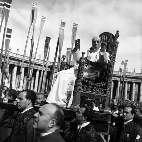 1525436753100e2d39212b1