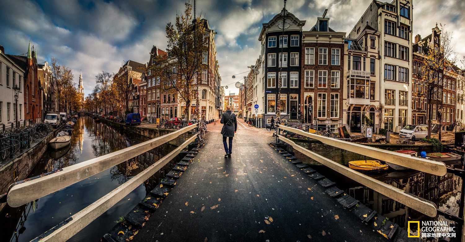 152662414418944706fd822