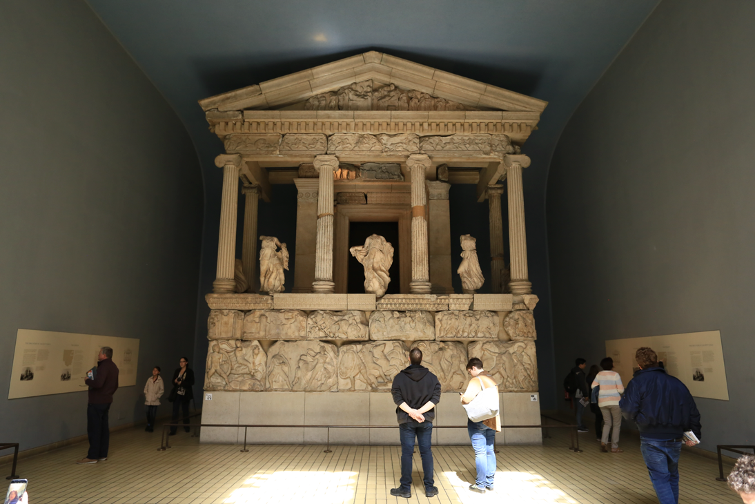 1526606380661e2c76afa33