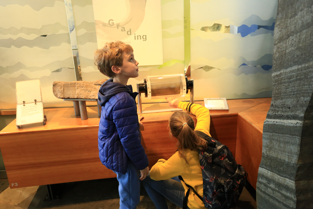 15266094983667ac82828cb