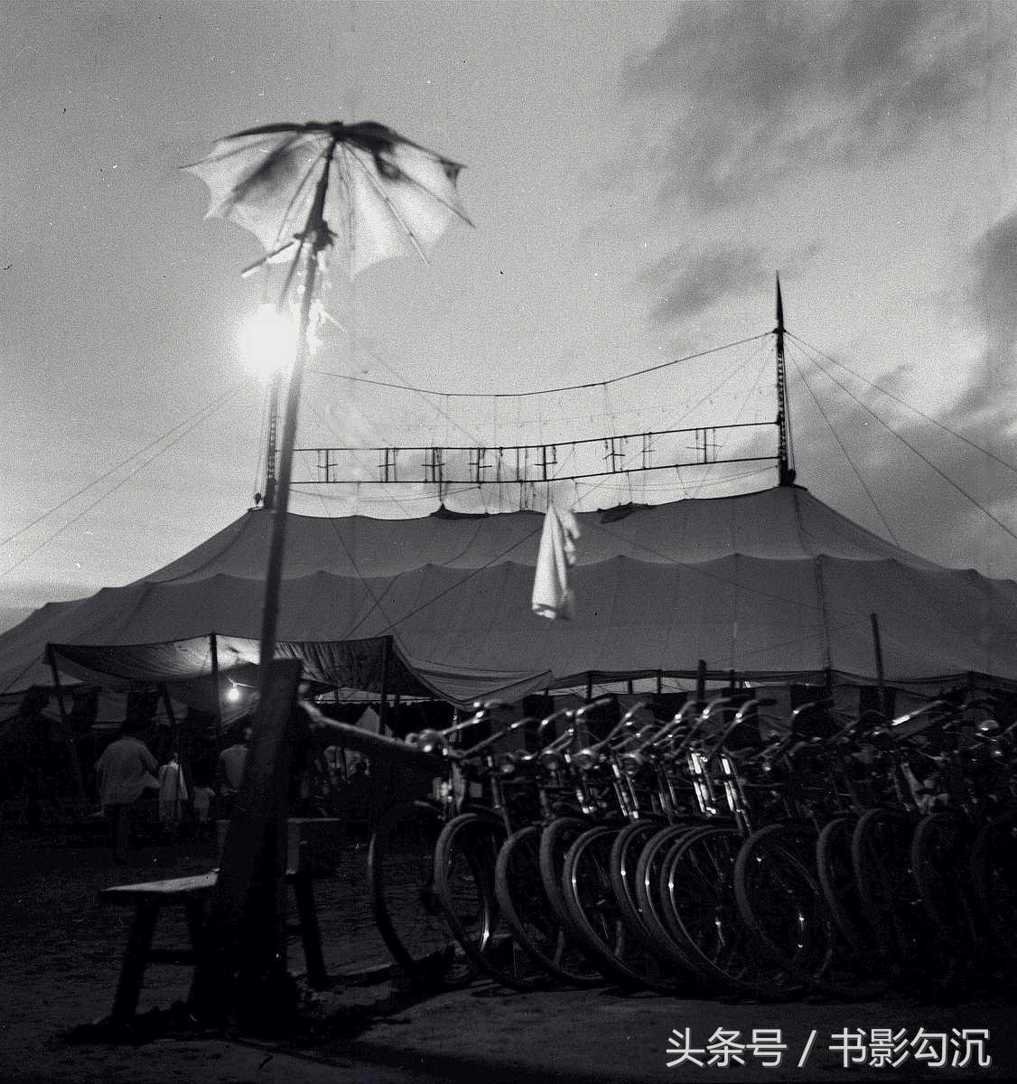 15264714347645e1ce30270