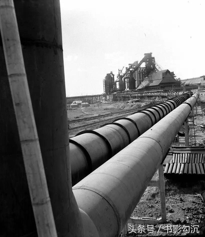 152647150428356f28f957f