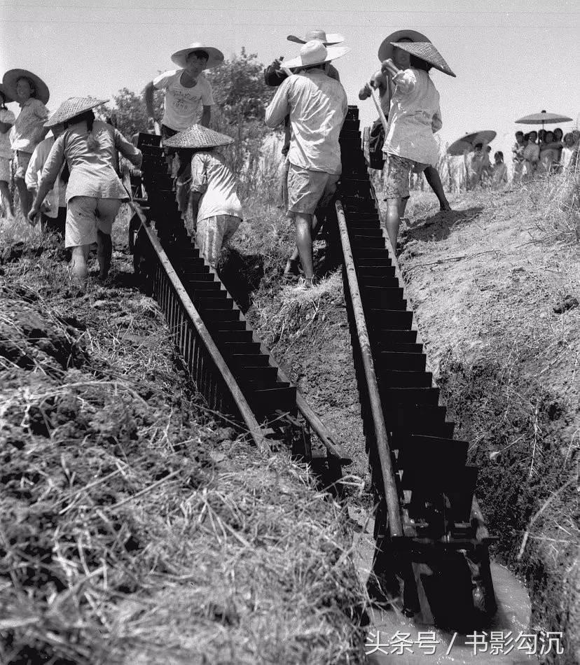 1526471505539b1678e6416