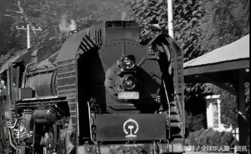 15266273702108fdeb4ad8a