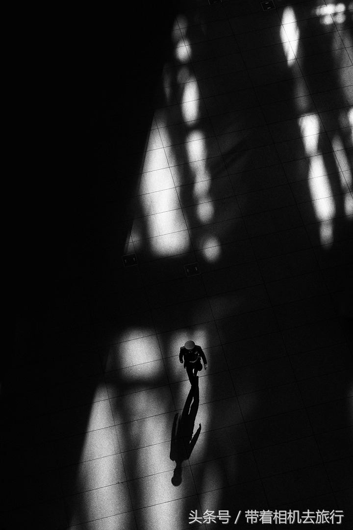 1527128702693ef82779338