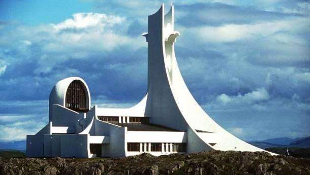 1521593731888b4ff02daf4