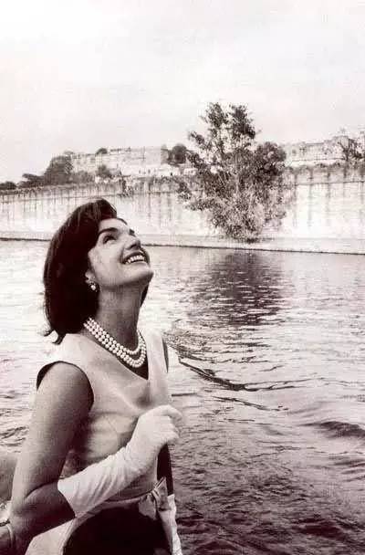 15274560511438211ff161f