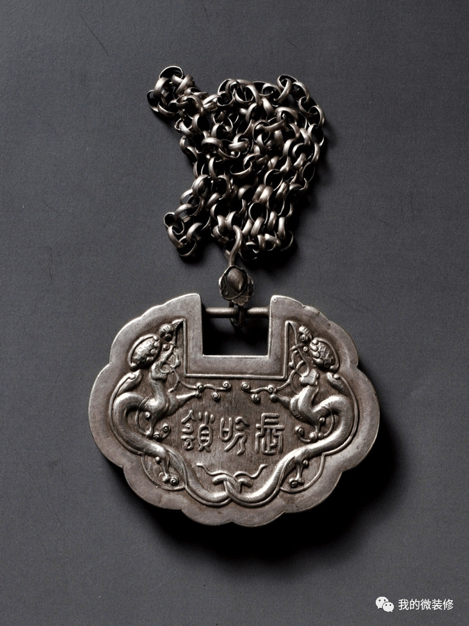 1529656840318ef19b1ccdb