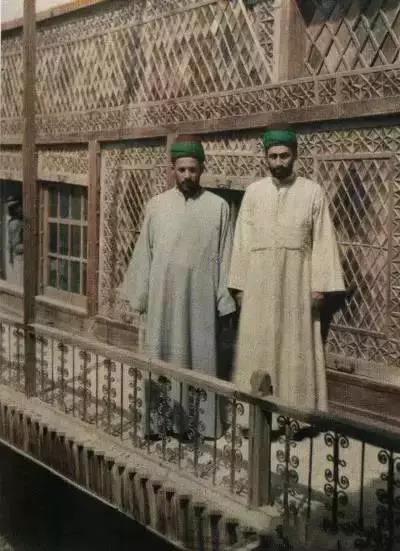 1522374305698b004e918ed