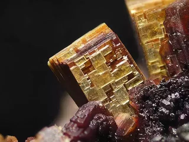 15293576880697321b5cbaf