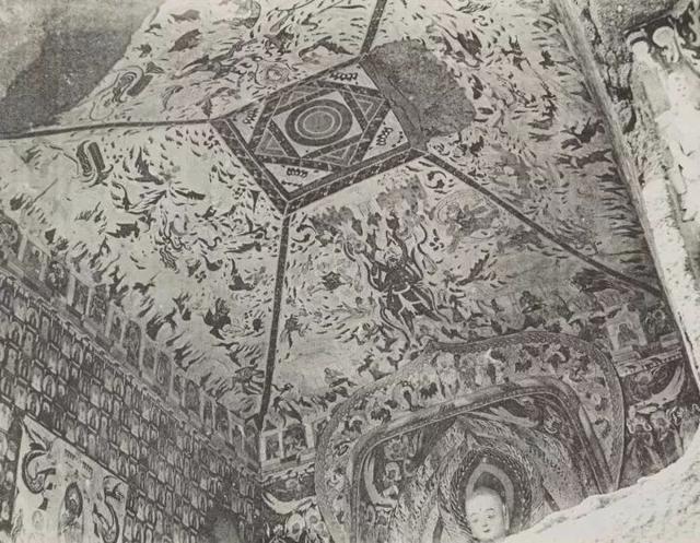 154081307575365b2dd8322