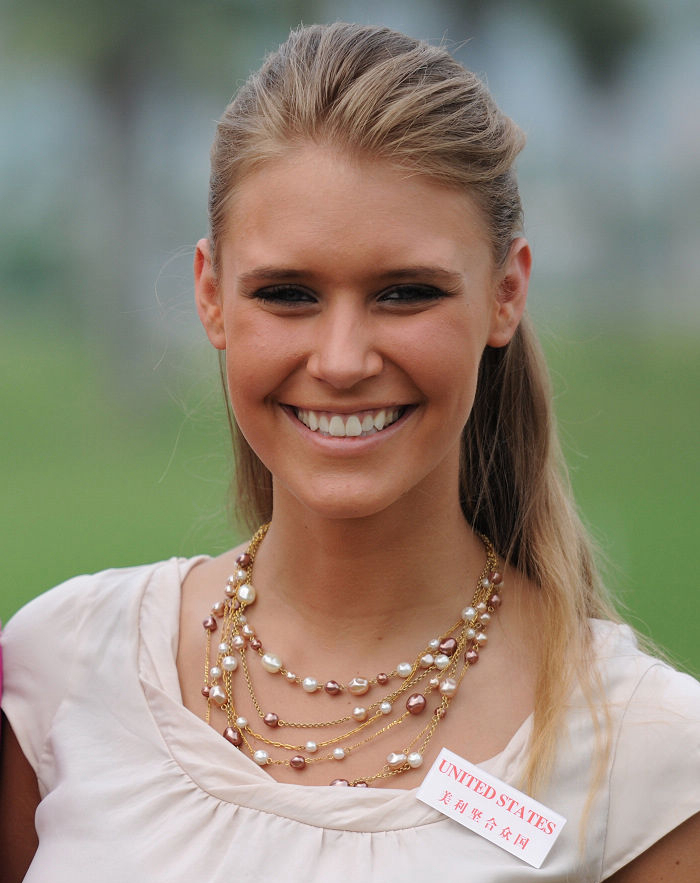 1526792400713e19c188307