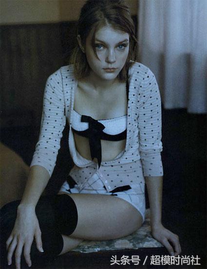 1523154923082c2d34dc7fe