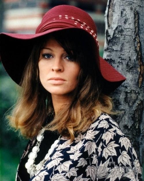 37e60001d79f39744533