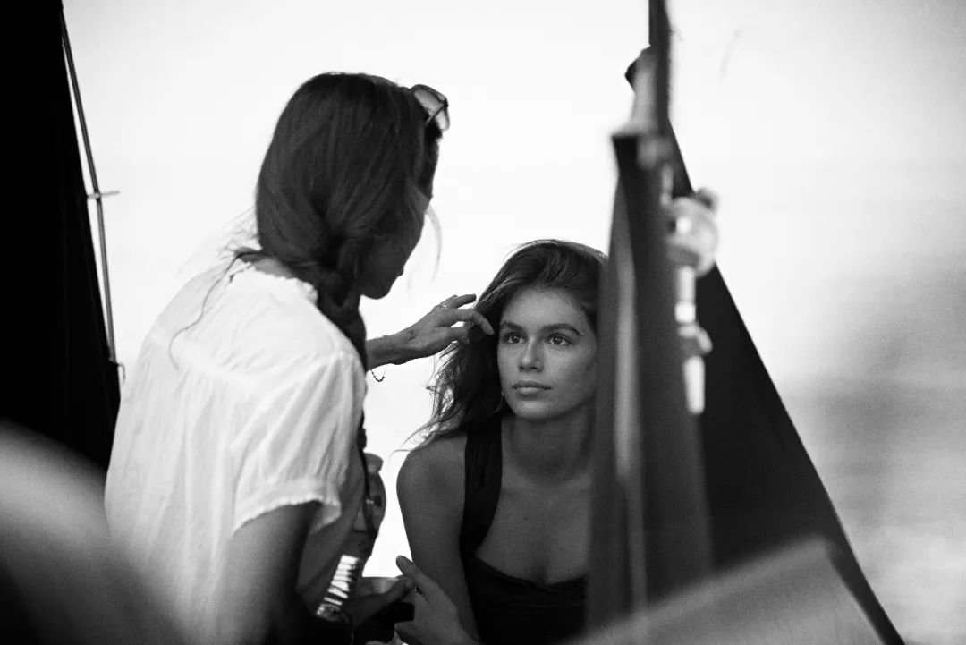 15273295353739765a48557