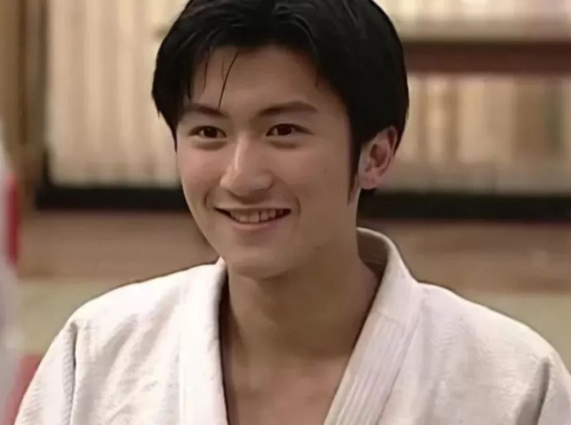 这一次，王菲与谢霆锋，联手给娱乐圈的明星们“上了一课”