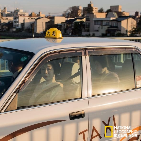 1528881681174c9ef51a960