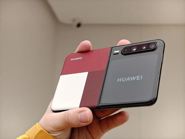 国内手机重新洗牌，华为仅第二，苹果沦为第五，第一名太狠了