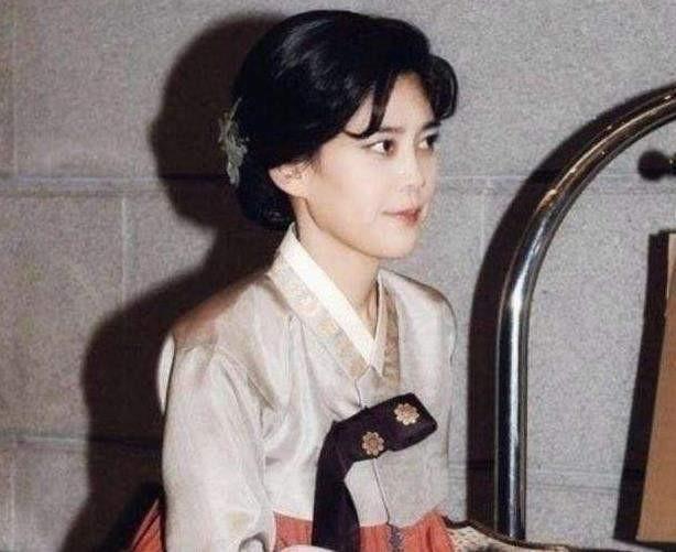 23年后才明白，“三星公主”李富真嫁给穷保安，这步棋有多高明