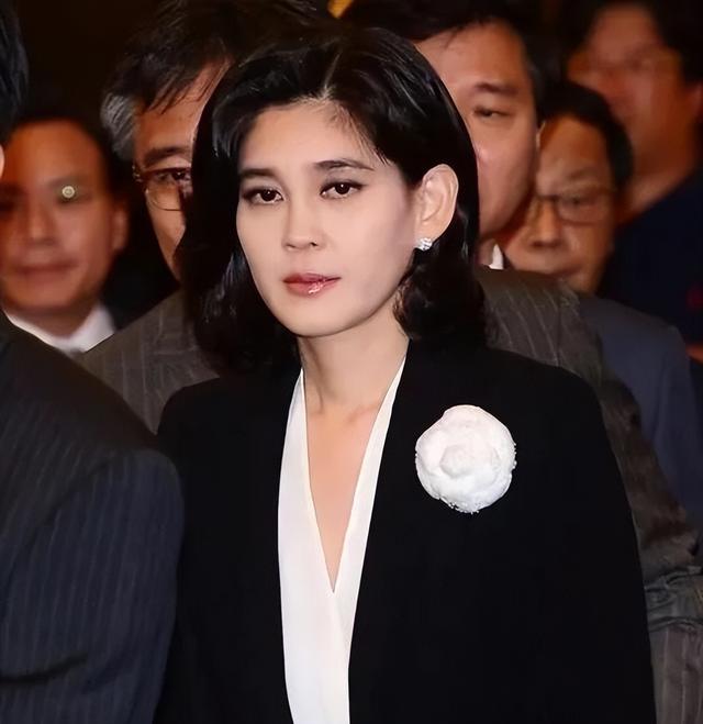 23年后才明白，“三星公主”李富真嫁给穷保安，这步棋有多高明