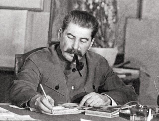 斯大林逝世留下多少财产？苏联清算完毕，都陷入沉默与愧疚中