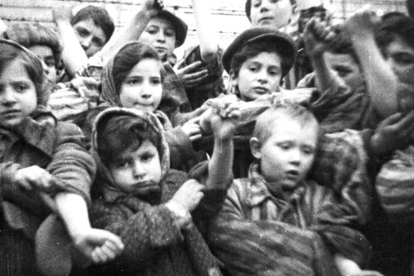 二战最可怕集中营！35种死法，摄影师记录纳粹手下囚犯们真实生活