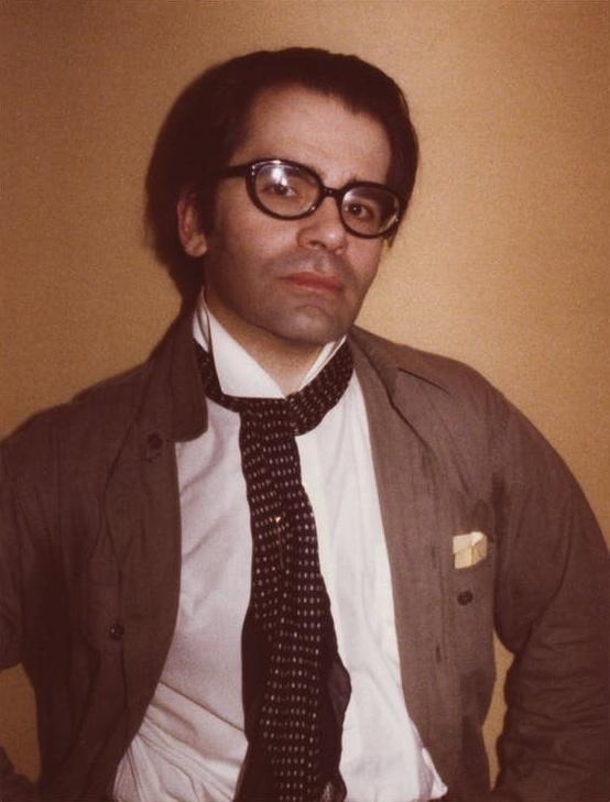 老佛爷情史：37岁爱上19岁“坏男孩”，和圣罗兰成情敌，孤独终老