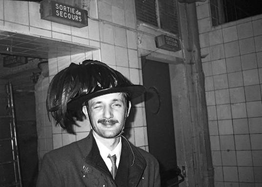 老佛爷情史：37岁爱上19岁“坏男孩”，和圣罗兰成情敌，孤独终老