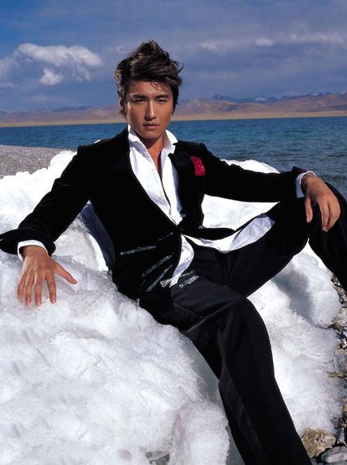 “中国第一代男模”胡兵，他的隐秘人生比你想象的更精彩