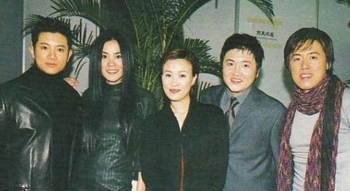 “中国第一代男模”胡兵，他的隐秘人生比你想象的更精彩