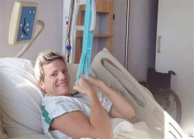 拿到世界冠军之后，她不愿忍受绝症的折磨，在40岁选择安乐死