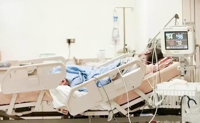 拿到世界冠军之后，她不愿忍受绝症的折磨，在40岁选择安乐死