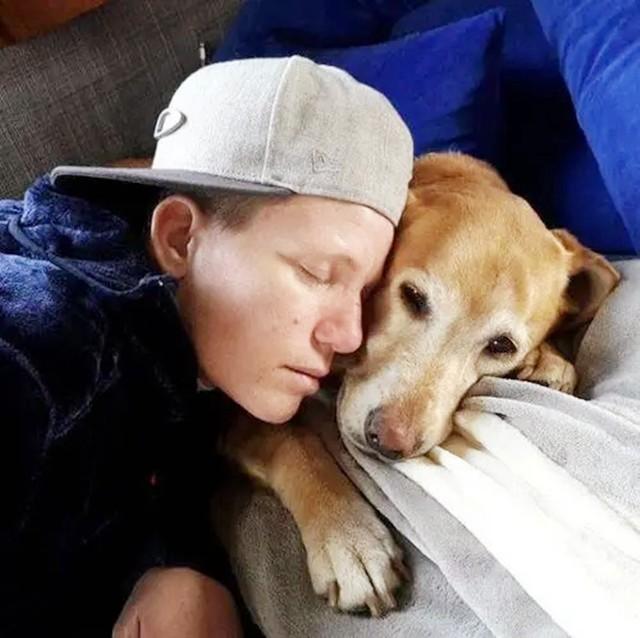 拿到世界冠军之后，她不愿忍受绝症的折磨，在40岁选择安乐死