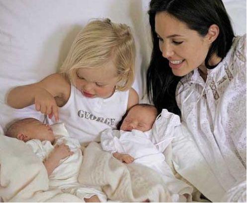 安吉丽娜·朱莉 - 她自残、厌世、雇凶自杀，却拯救无数难民：真正的性感是无坚不摧 ...