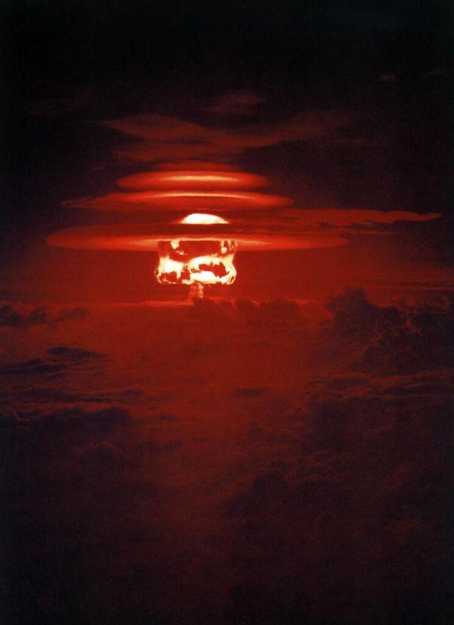 最全合集：88张核爆实验高清照片，全世界已知大型核爆实验2048次