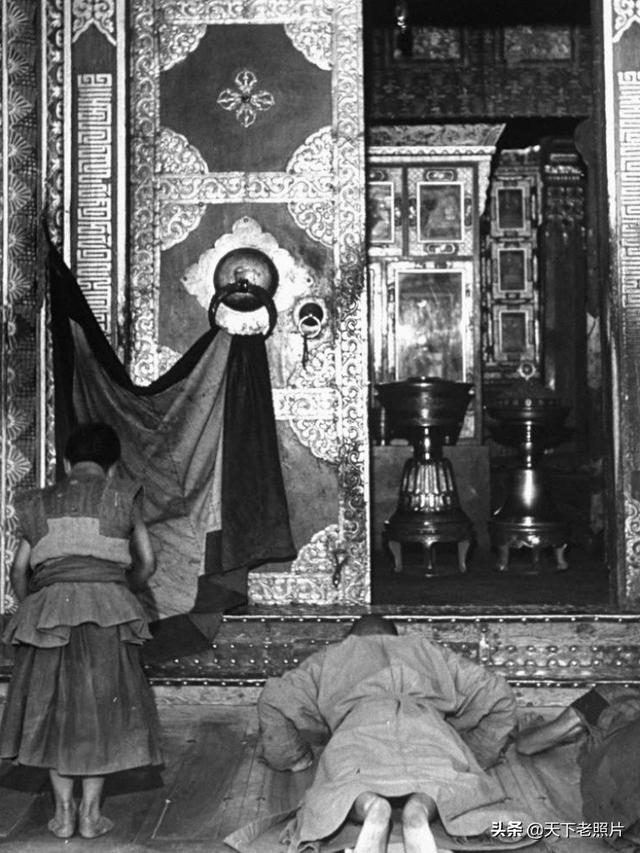 1947年7月青海塔尔寺 9岁的十世班禅及寺内实拍照片集