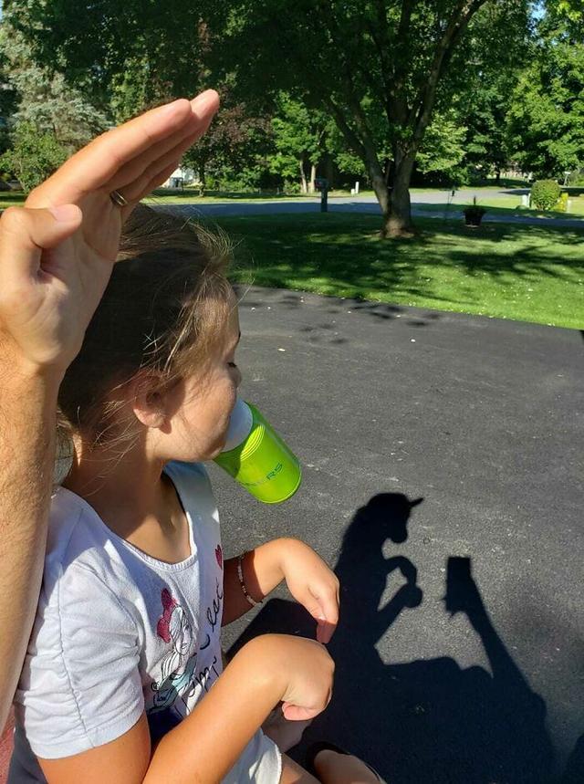 48个令人称奇的真实照片，有趣巧妙的影子，存在于普通日常生活中