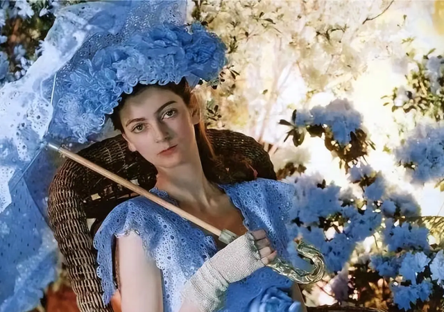 超模卡门：77岁被骗光积蓄，83岁仍有性生活，91岁双腿依旧迷人