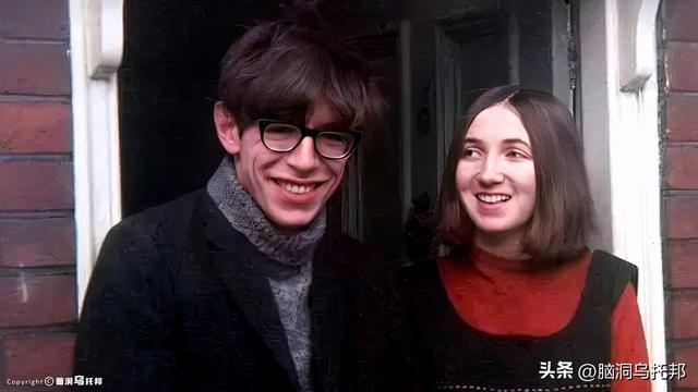 霍金晚年发现了什么？为什么他坚信上帝不存在？临终遗作揭晓答案