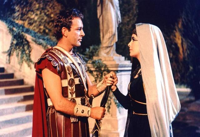 埃及法老迎娶自己的女儿，还生下孩子，难道他们不觉得违背伦理？